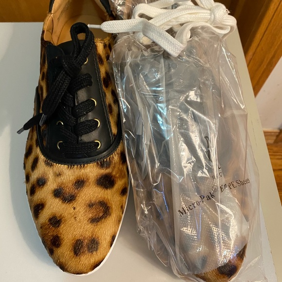 NINE WEST 9 1/2 SNEAKERS - leopard print - Picture 1 of 8